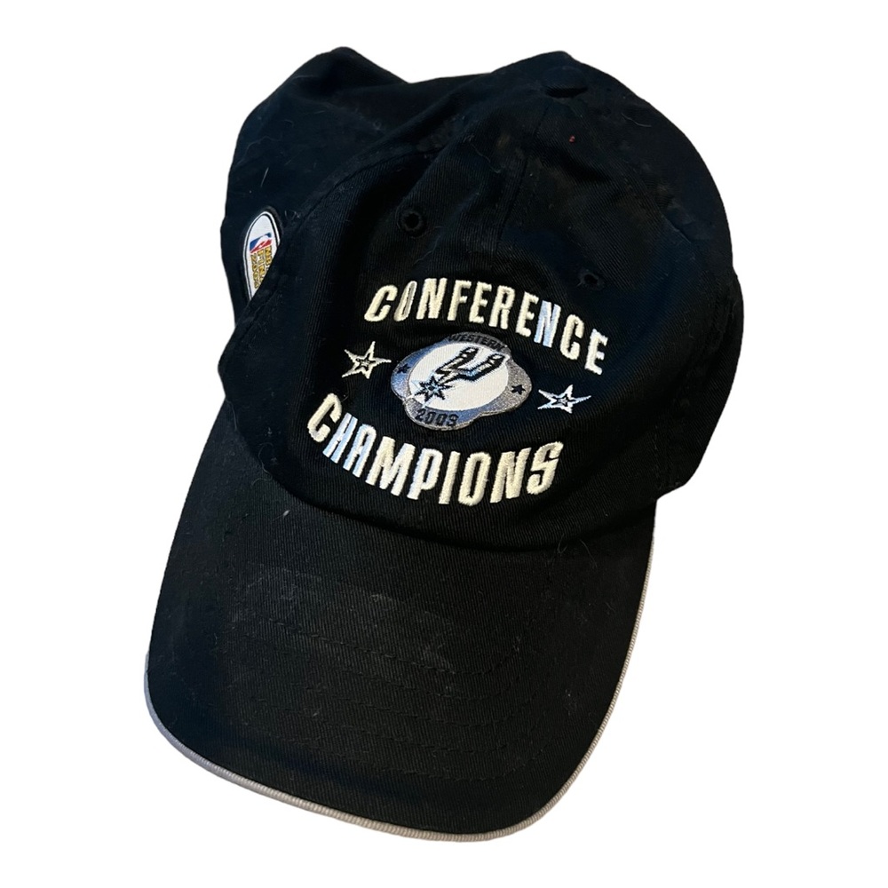 Spurs 2003 Nike hat conference champions
